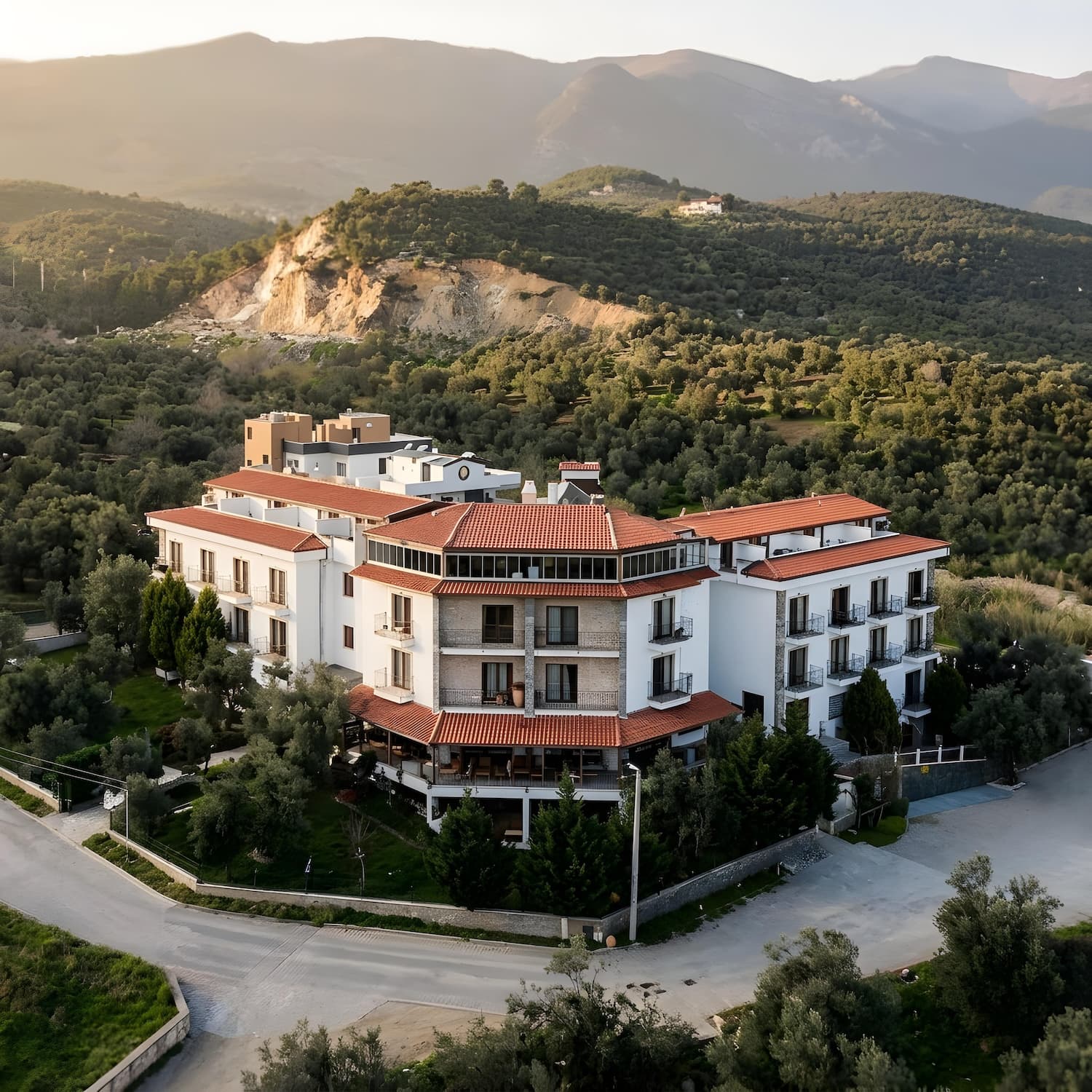 Medila Yaşlı Yaşam ve Bakım Merkezi